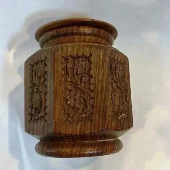Wooden Octagonal Container Screw Lid Carved Floral Design - Picture 2 of 7